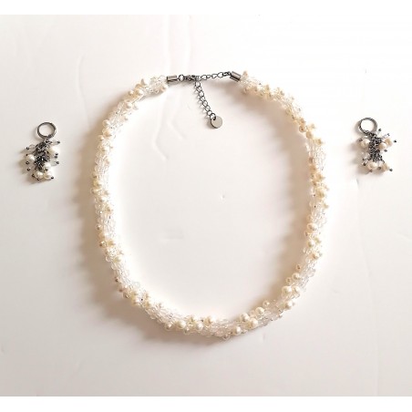 "Virginal" jewelry set with pearls and white jade beads