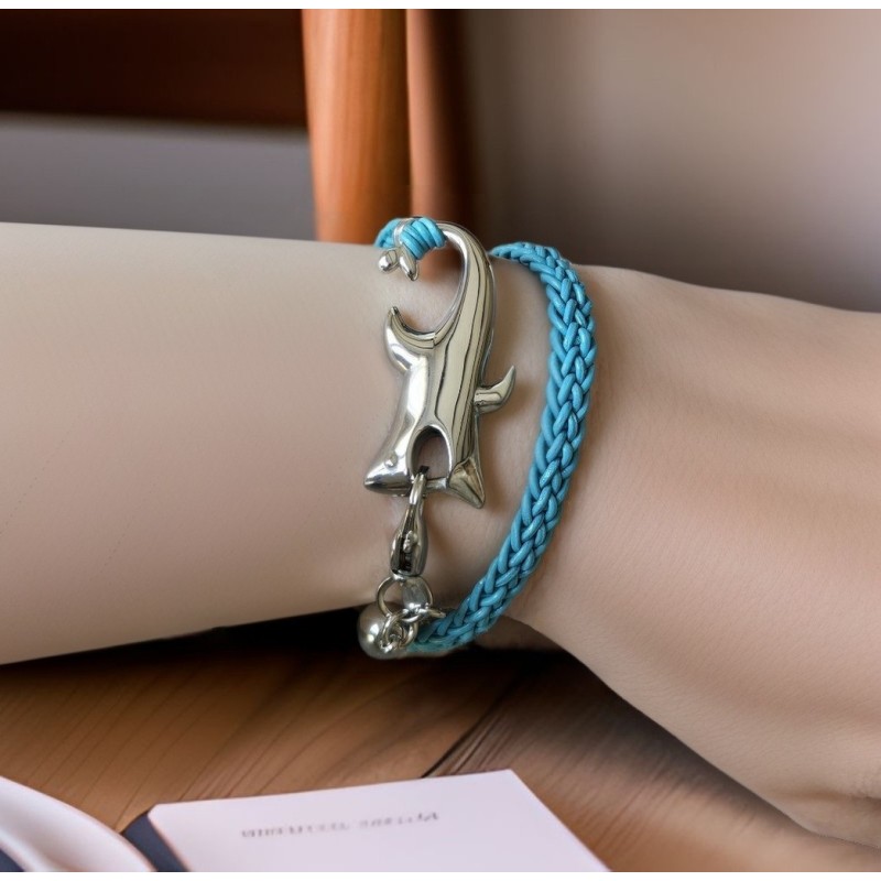 Es-squale bracelet in leather and stainless steel | Unique Handmade Jewelry | REC Bijoux Es-squale bracelet in leather and stainless steel | Unique Handmade Jewelry | REC Bijoux
